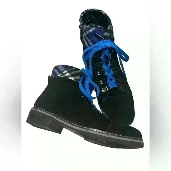 Blondo Raina Waterproof Ankle Boots Blue Flannel trim 9.5​ - Picture 4 of 16